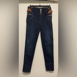 Tissini Colombia jeans size medium size 7